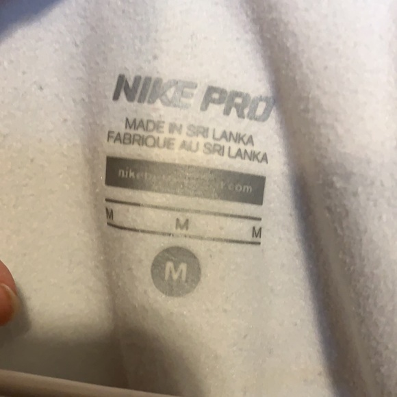 Nike Pro Zip Up - Picture 2 of 4